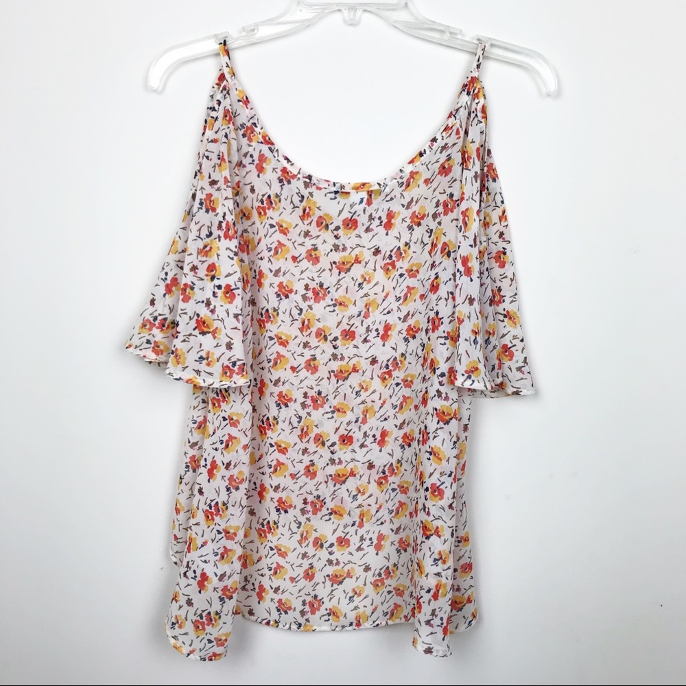 Floral cold shoulder top!! - Picture 3 of 8